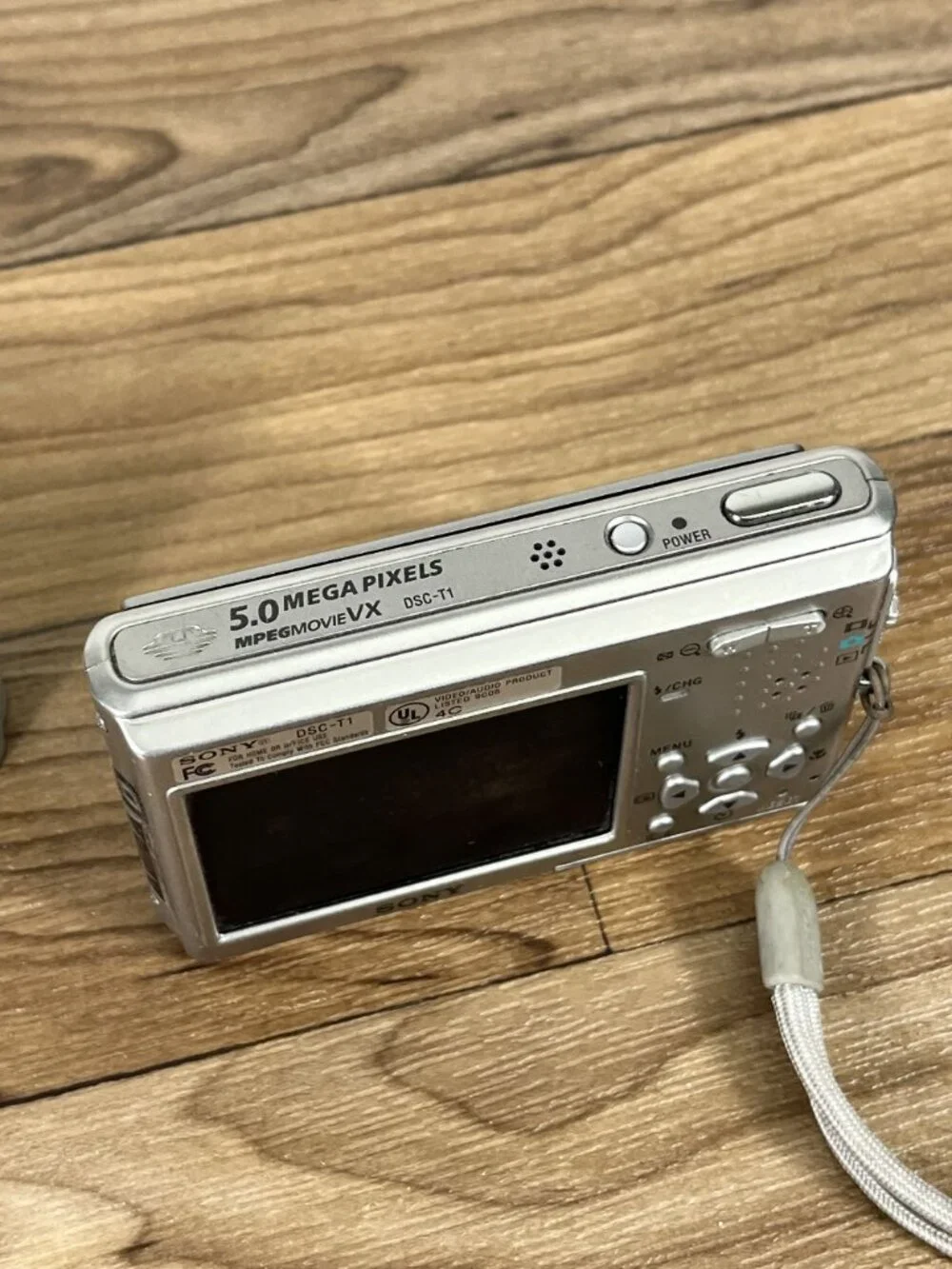 Sony Cyber-shot DSC-T1 5.0MP Digital Camera Silver Tested With Dock, Memory Card